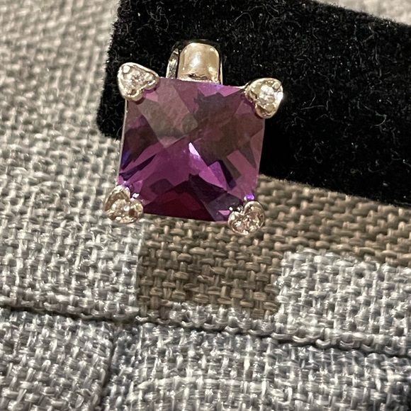 Three pairs of earrings - Picture 6 of 7